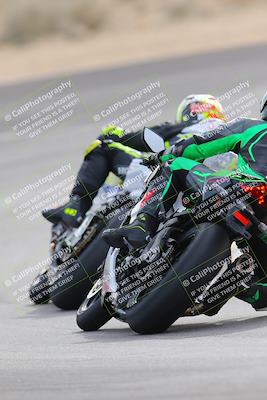 media/Dec-17-2022-SoCal Trackdays (Sat) [[224abd9271]]/Turn 10 Backside (120pm)/